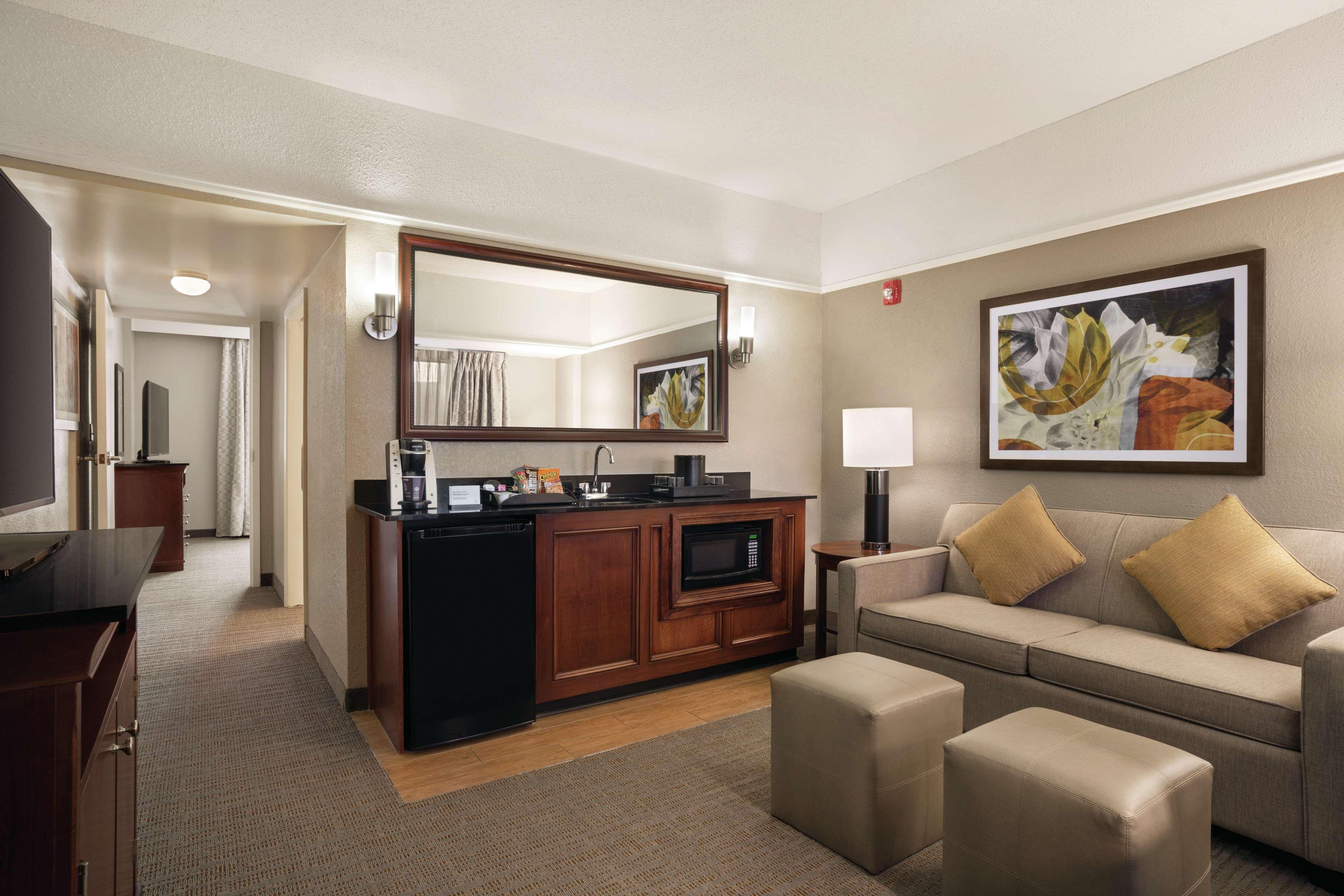 Embassy Suites Brunswick Zewnętrze zdjęcie